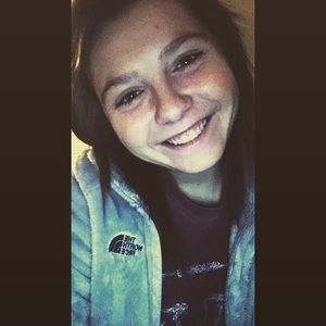 Meet your Posher, Hailey